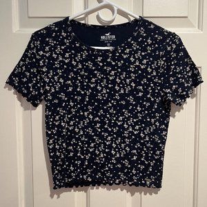Hollister Baby Tee - Navy with Cream/Tan Flowers